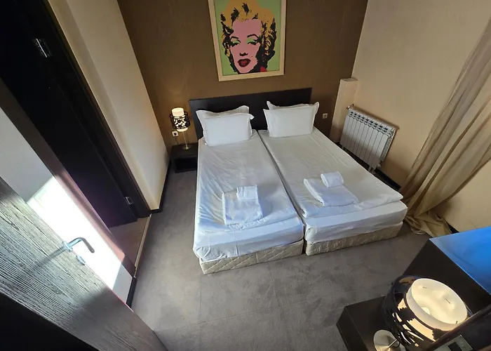 Next To The Lift 公寓 *